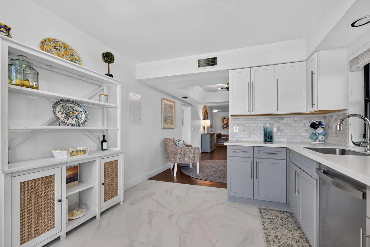 Jonathan's Landing Jupiter FL Unit 132 photo 37