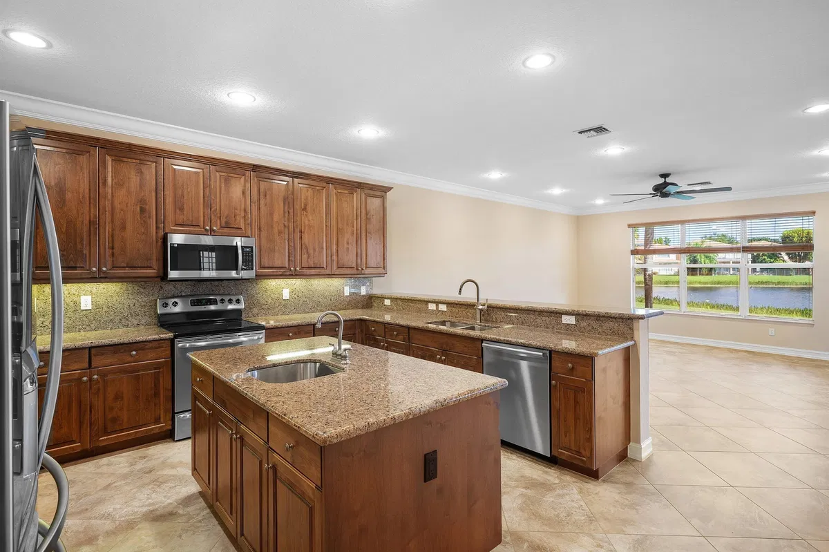 Residence photo 19