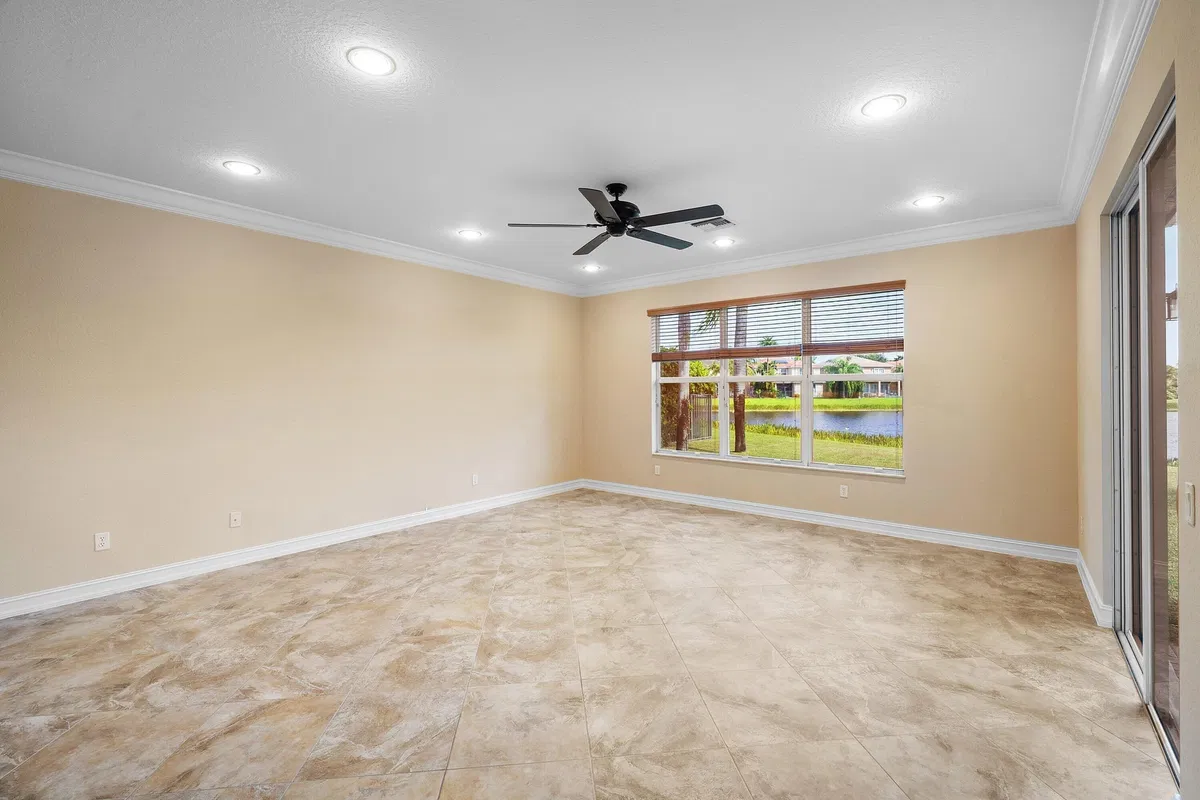 Residence photo 28