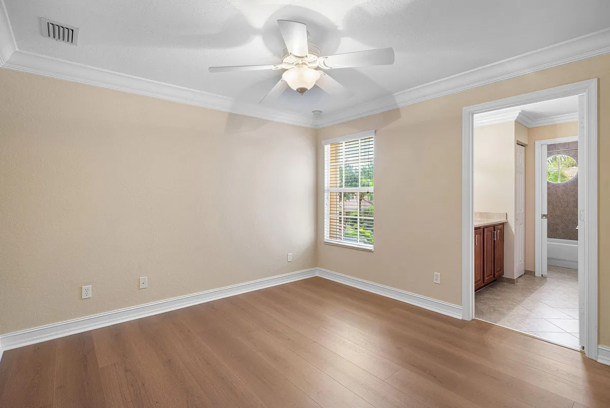 Residence photo 55