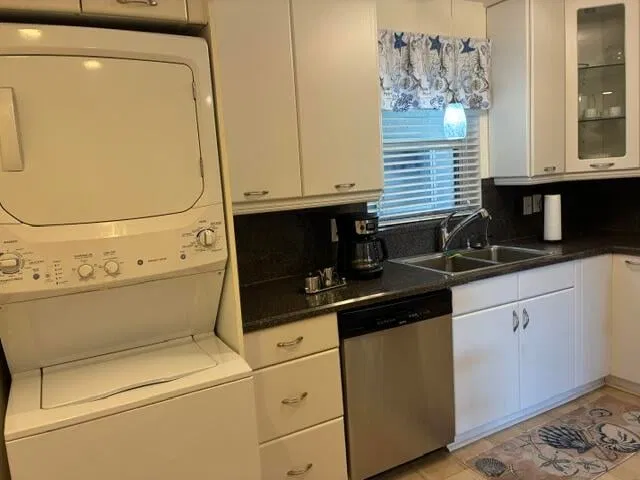  Unit 515 photo 40
