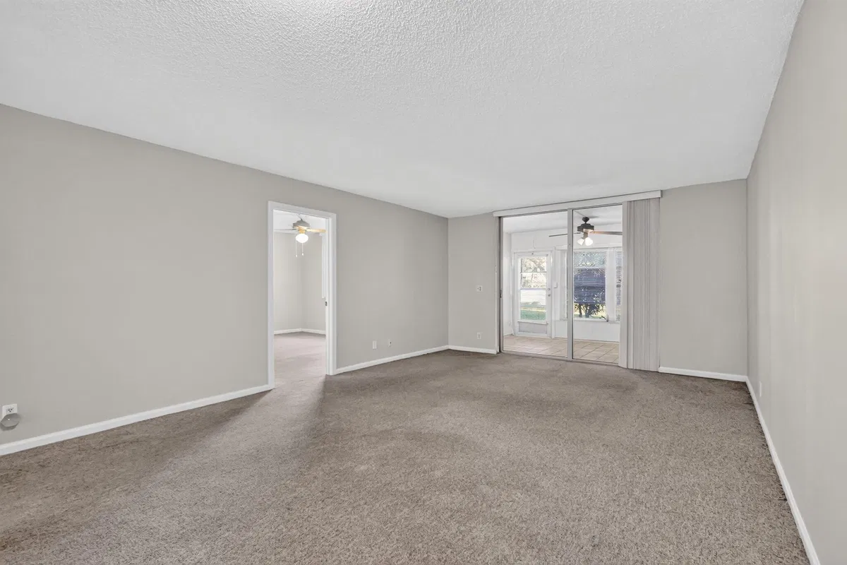 Unit 109 photo 25
