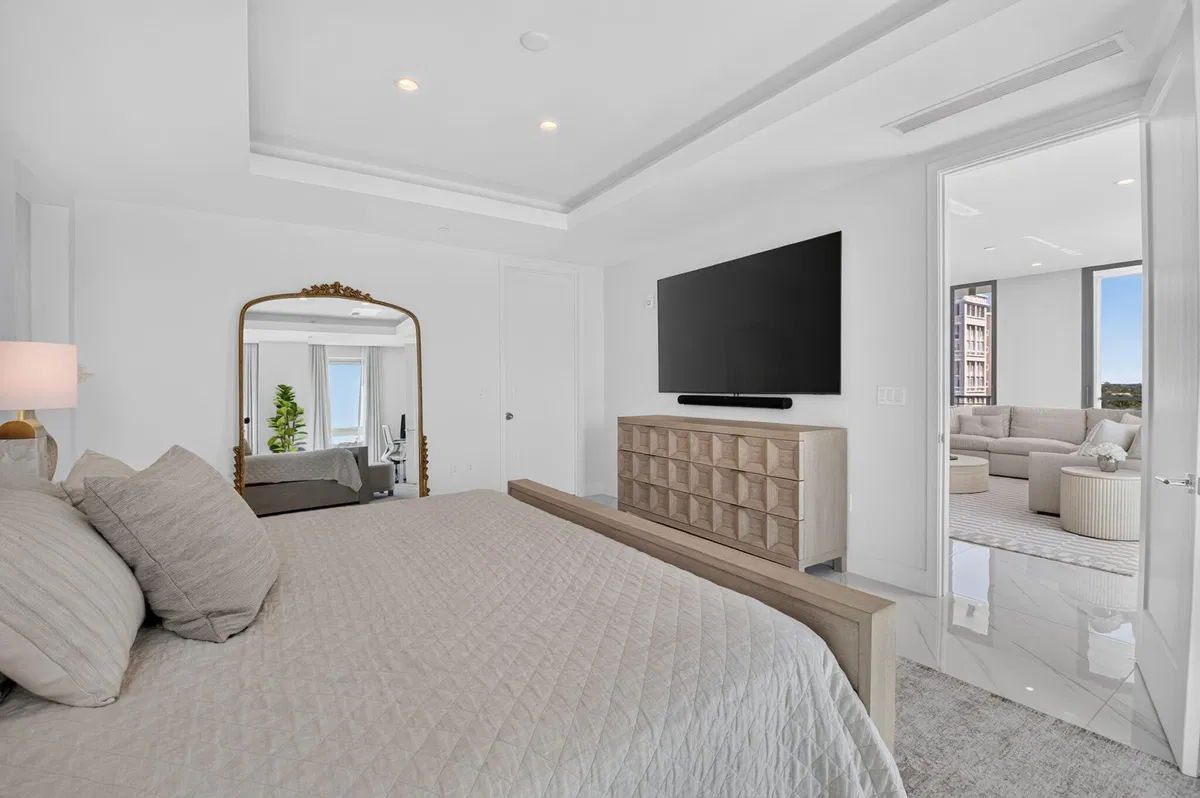 Royal Palm Residences Boca Raton Unit 601 photo 22