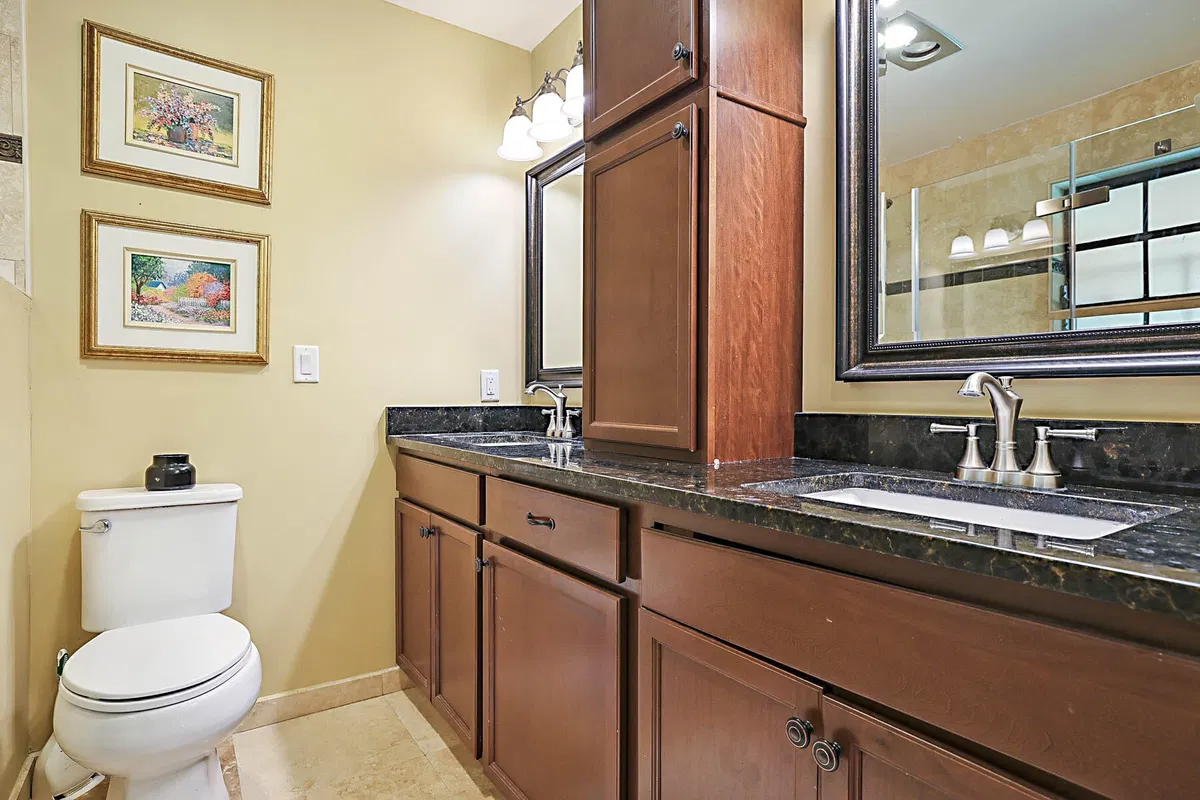 Residence photo 22