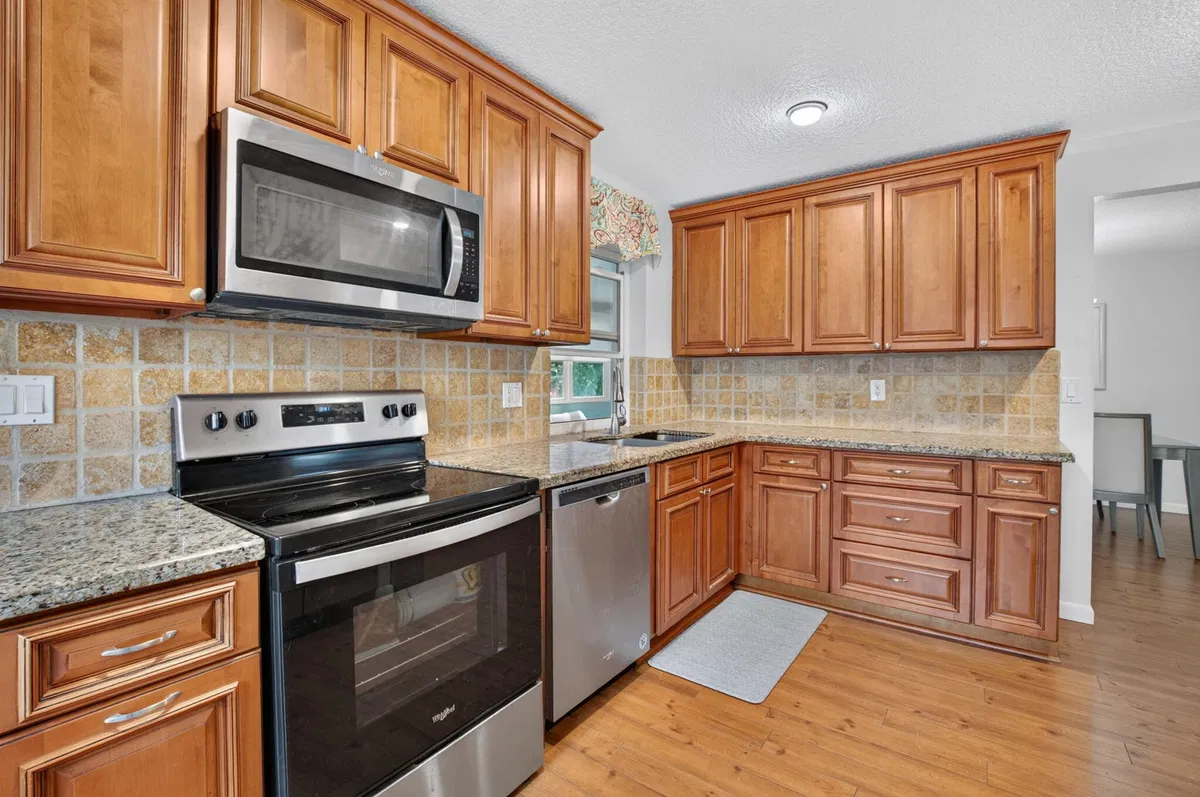Residence photo 10