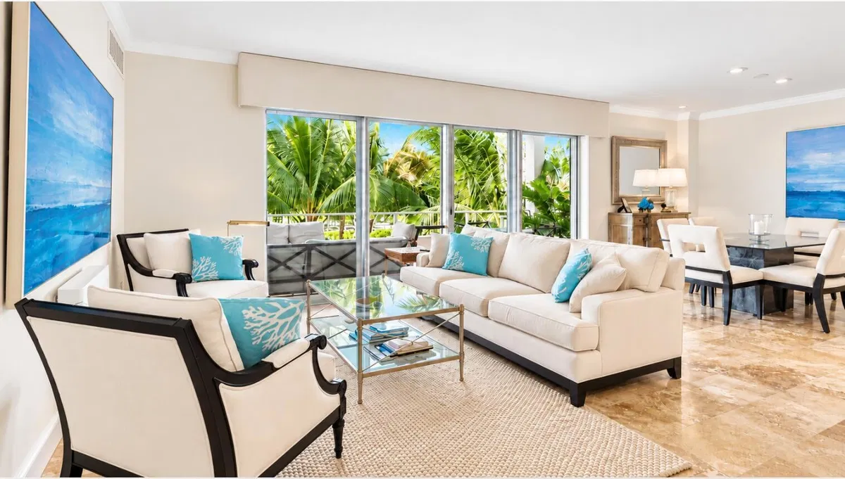 Palm Beach Towers, Palm Beach Unit 222A