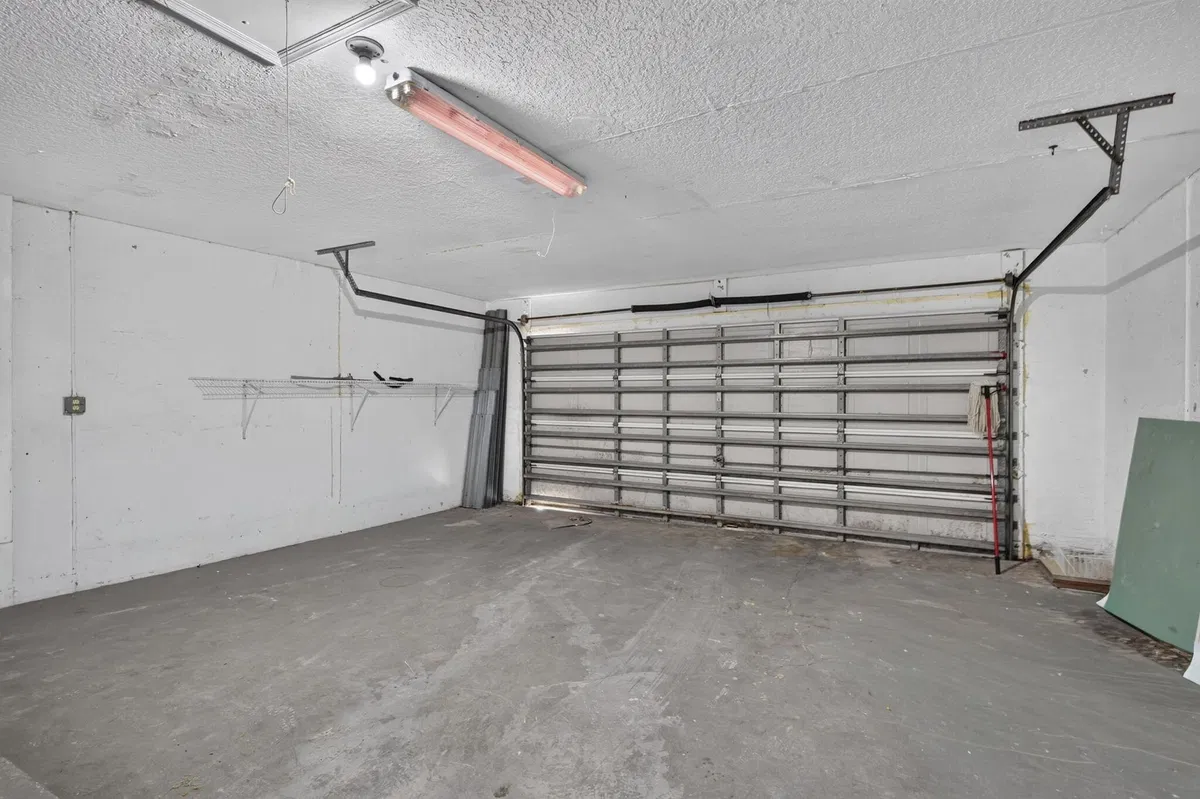 Residence photo 25