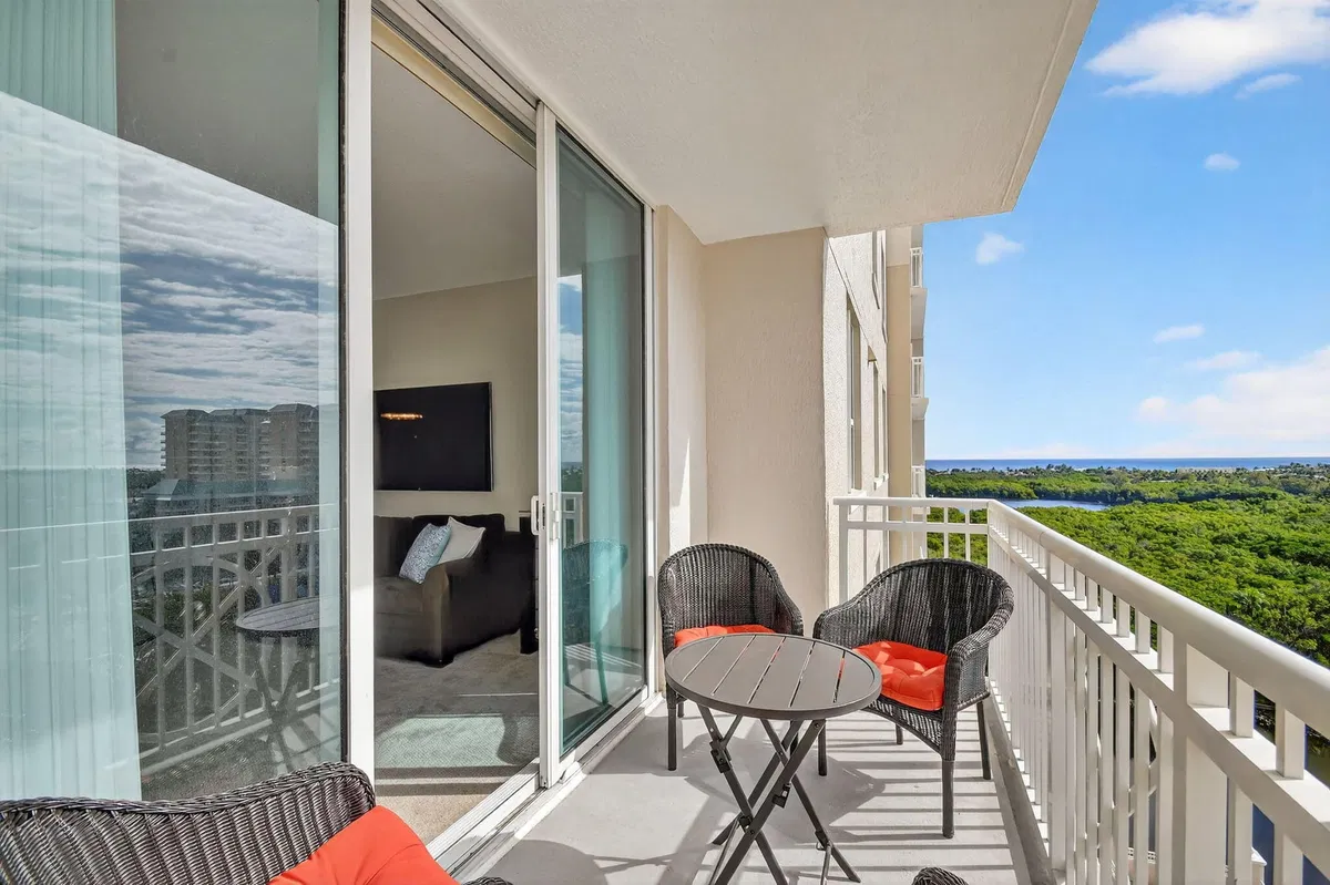  Residence photo 19