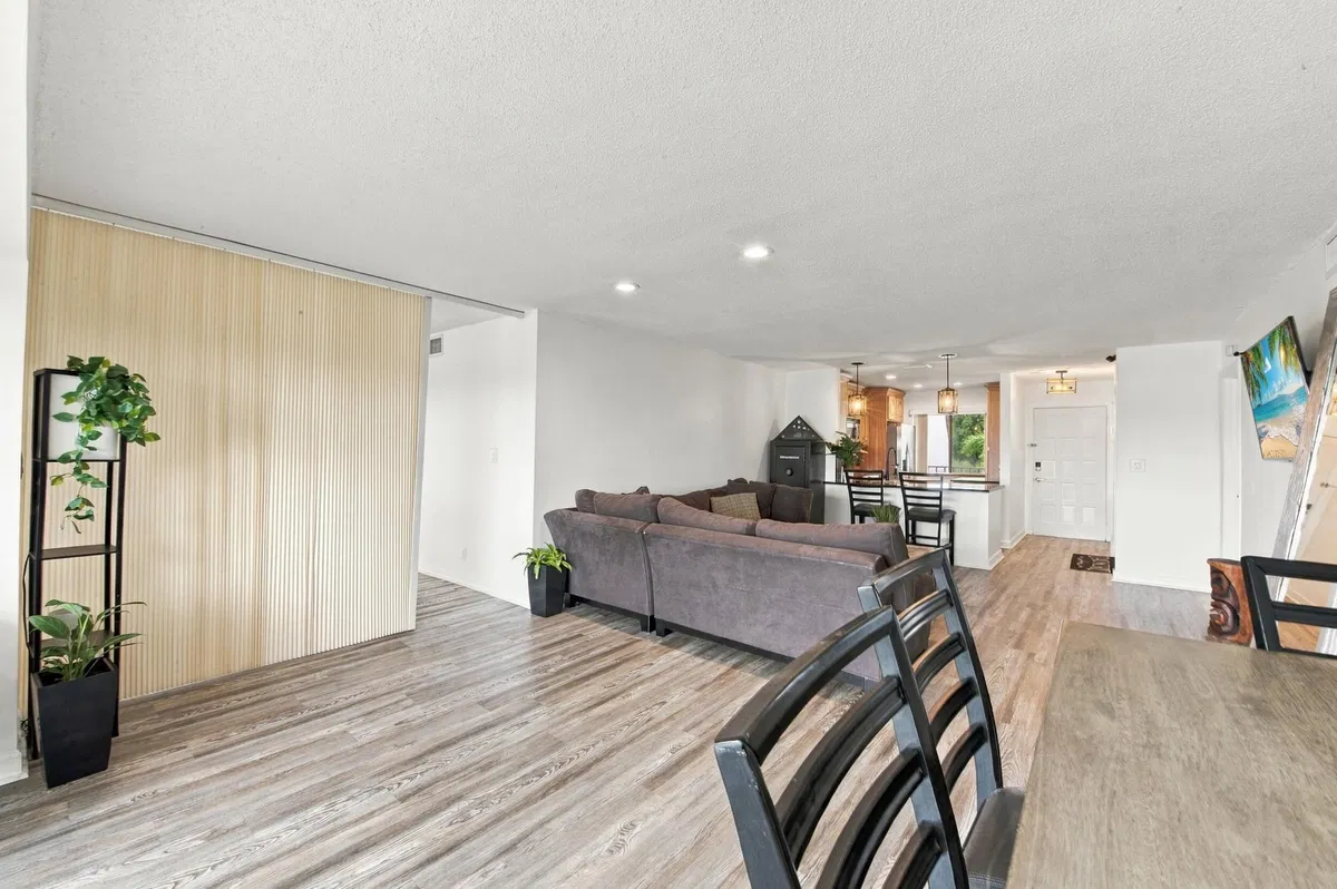  Unit 303 photo 19