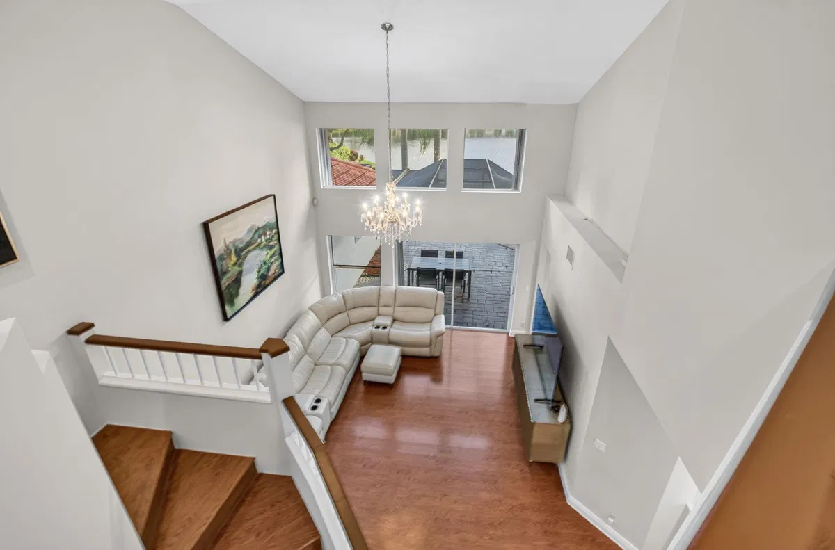Residence photo 25