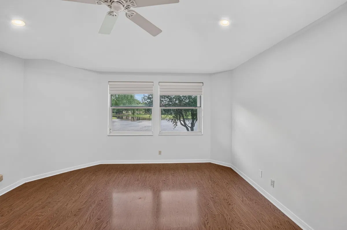 Residence photo 28