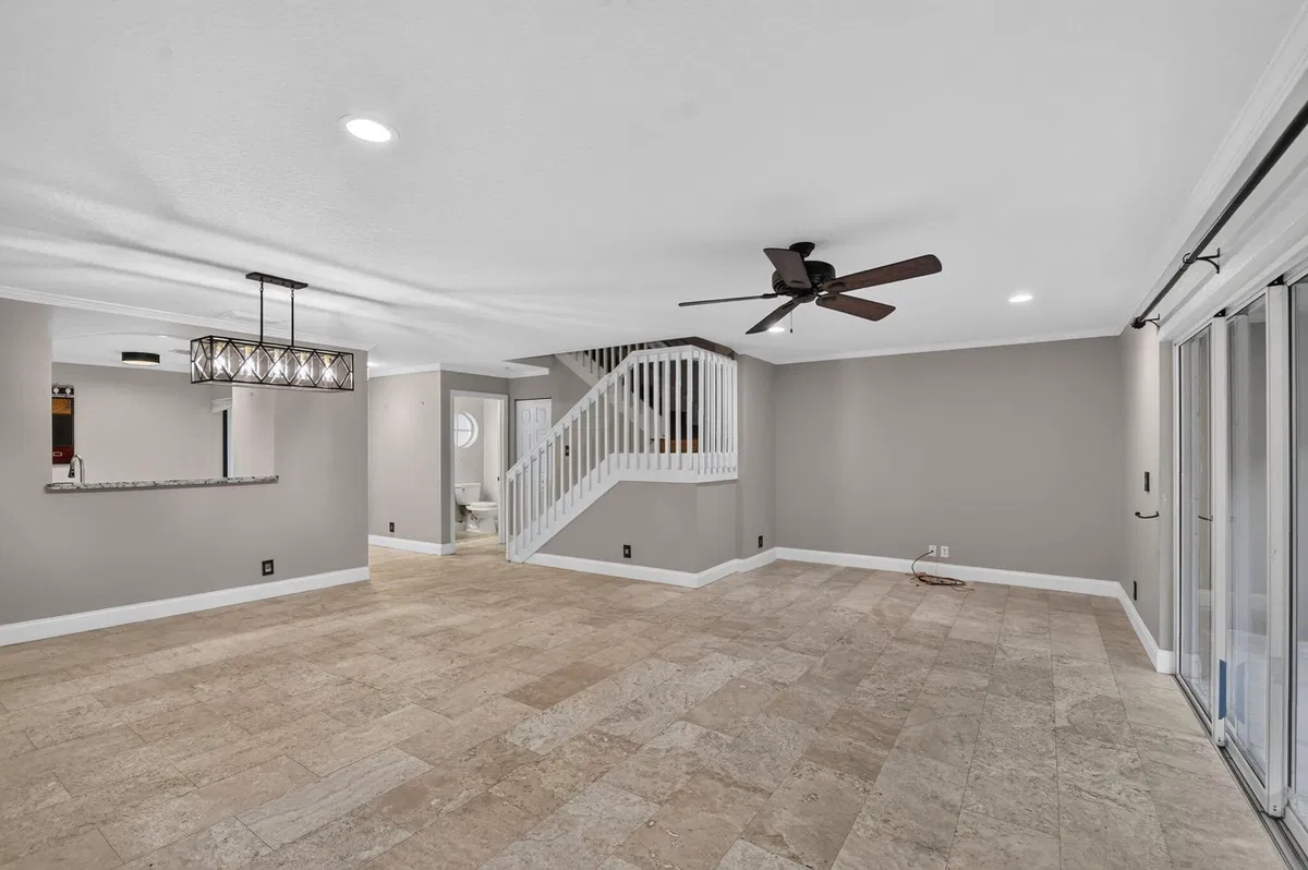  Residence photo 13