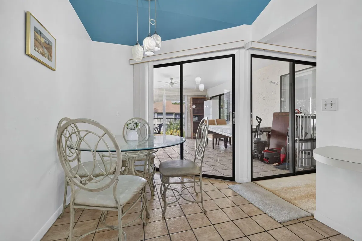  Residence photo 22