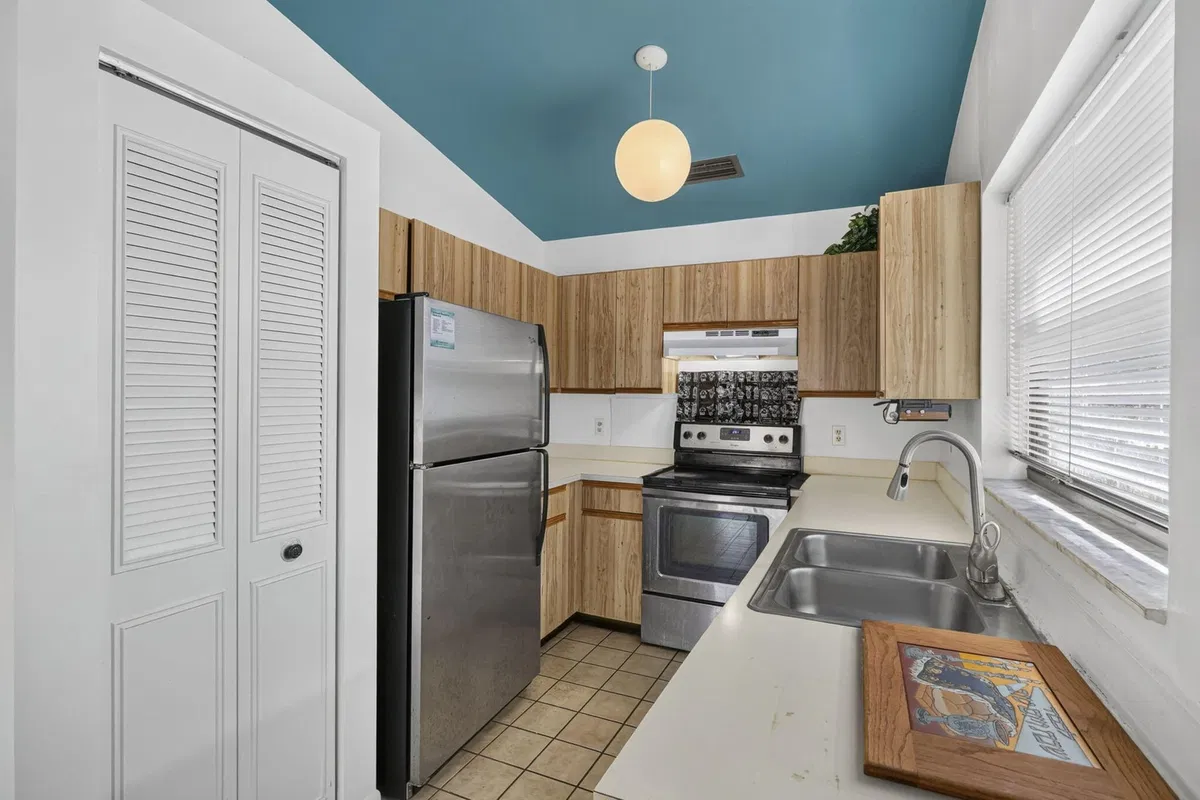  Residence photo 25