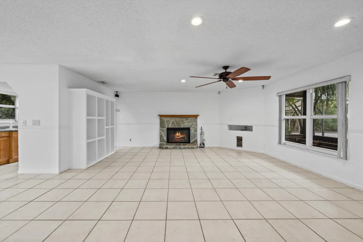  Residence photo 28