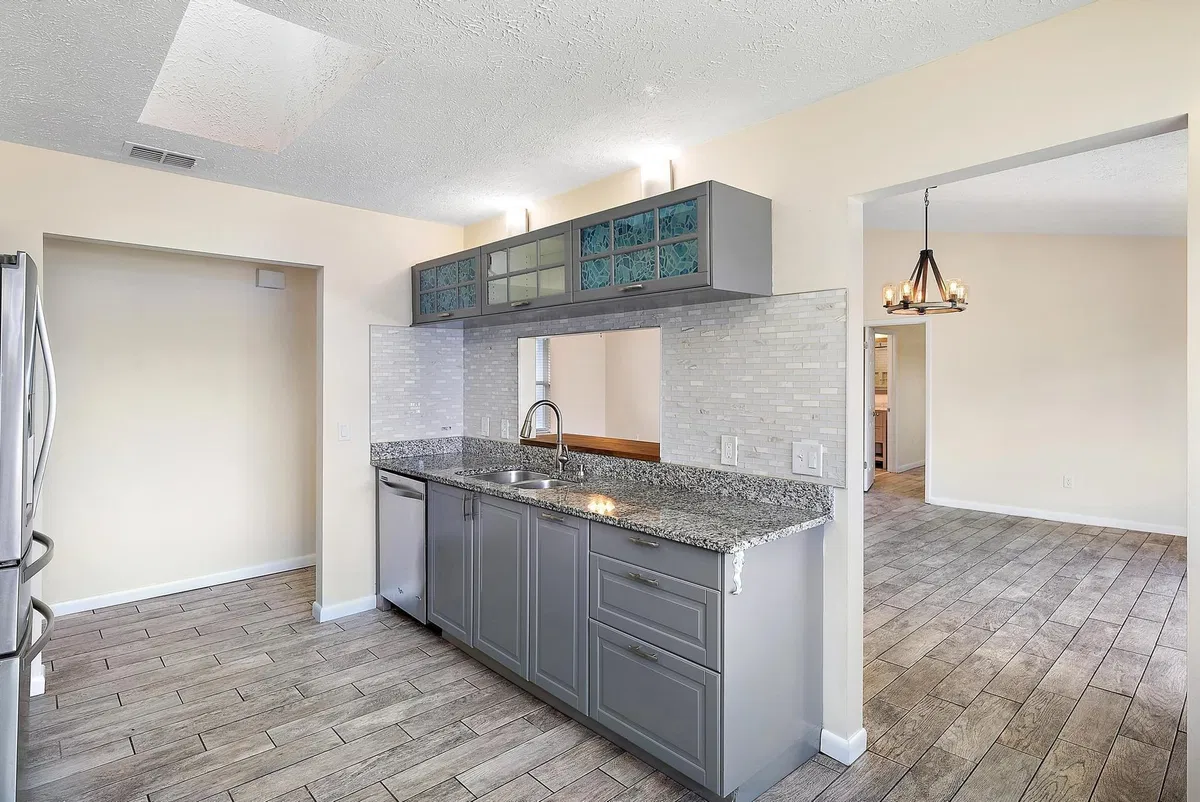  Residence photo 22