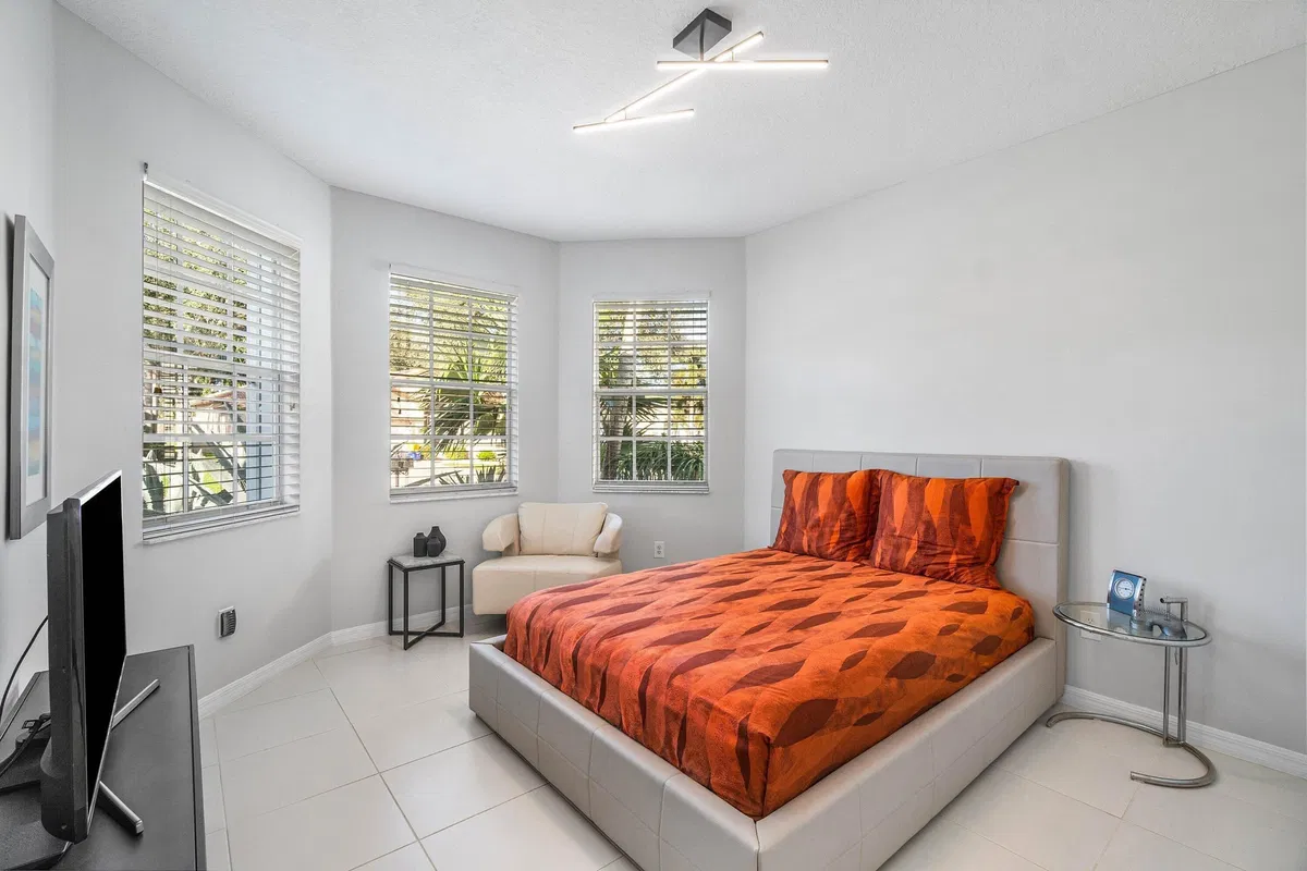 Residence photo 31