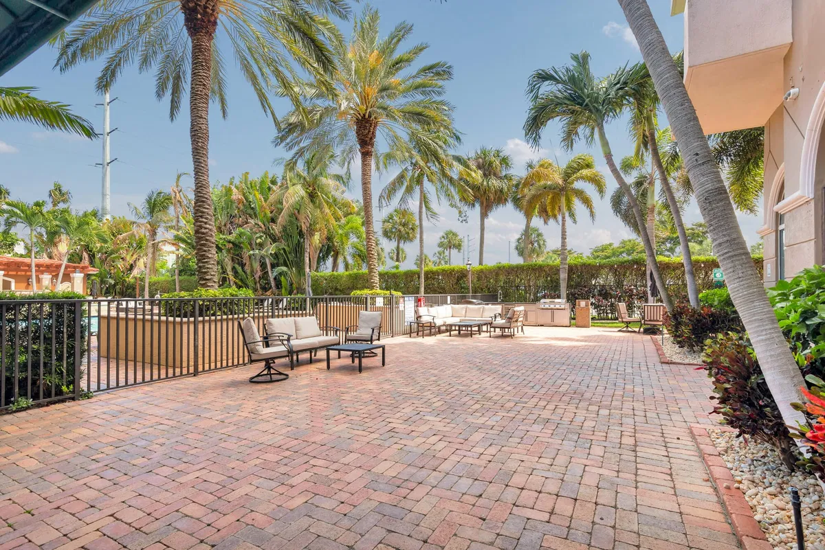 The Montecito Unit 412 photo 22