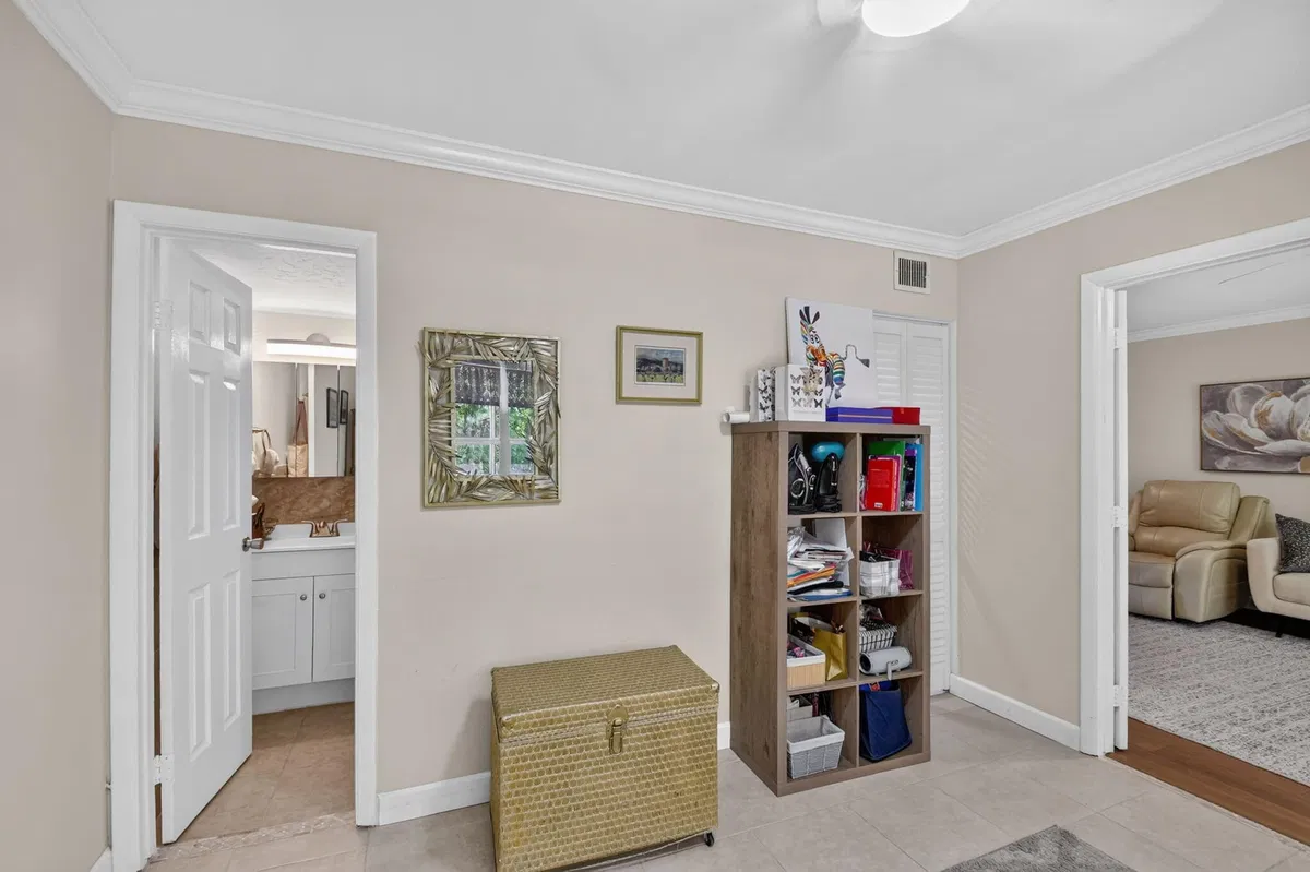 Unit 244 photo 13
