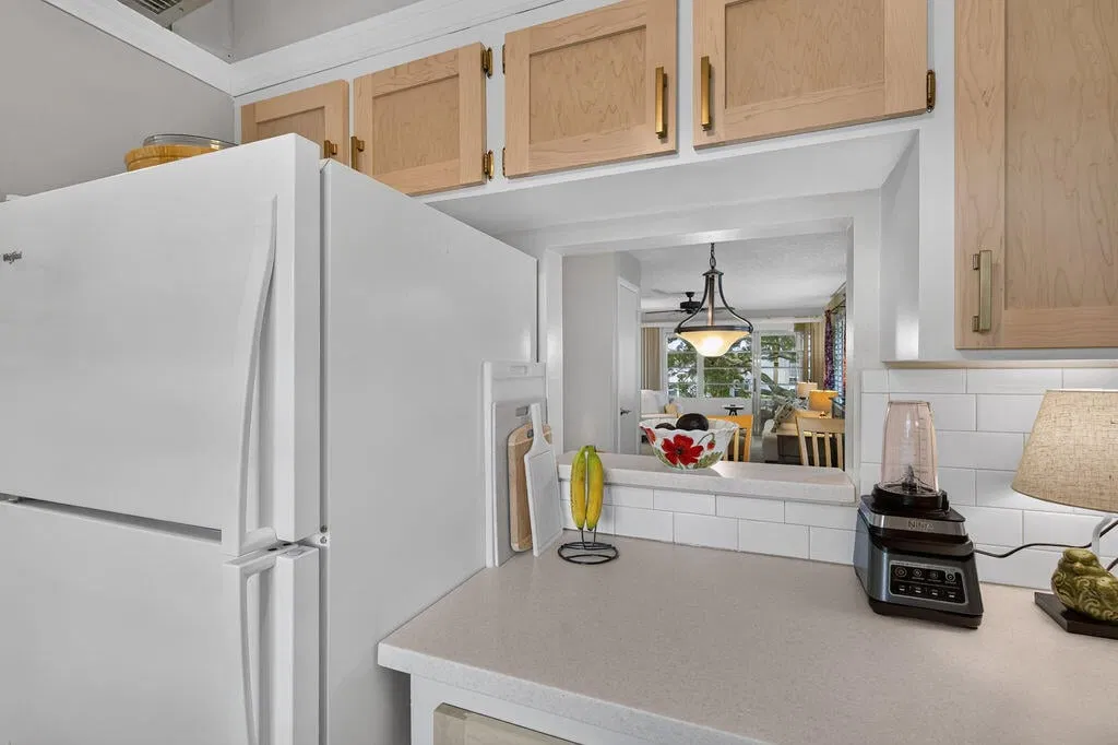 Unit 121-6 photo 7