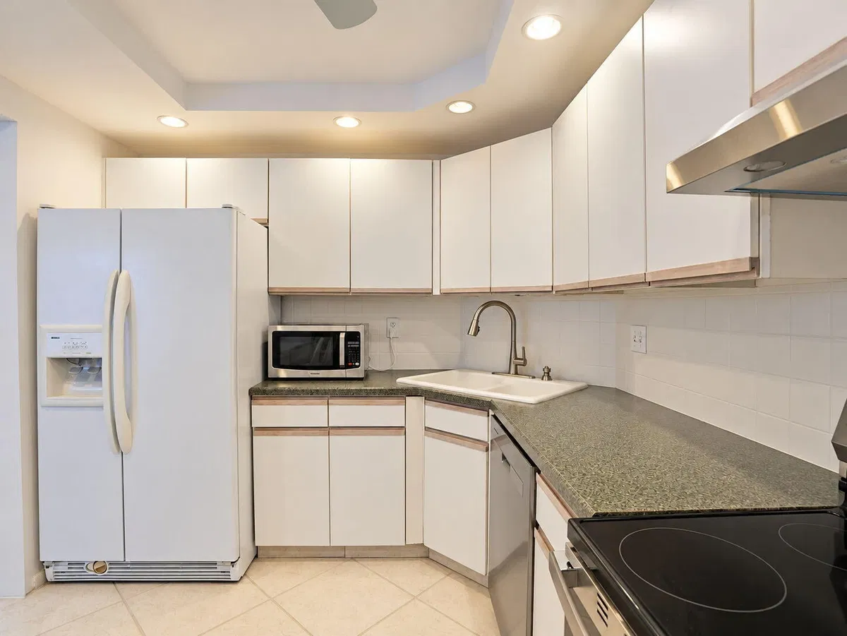 Unit 4302 photo 7
