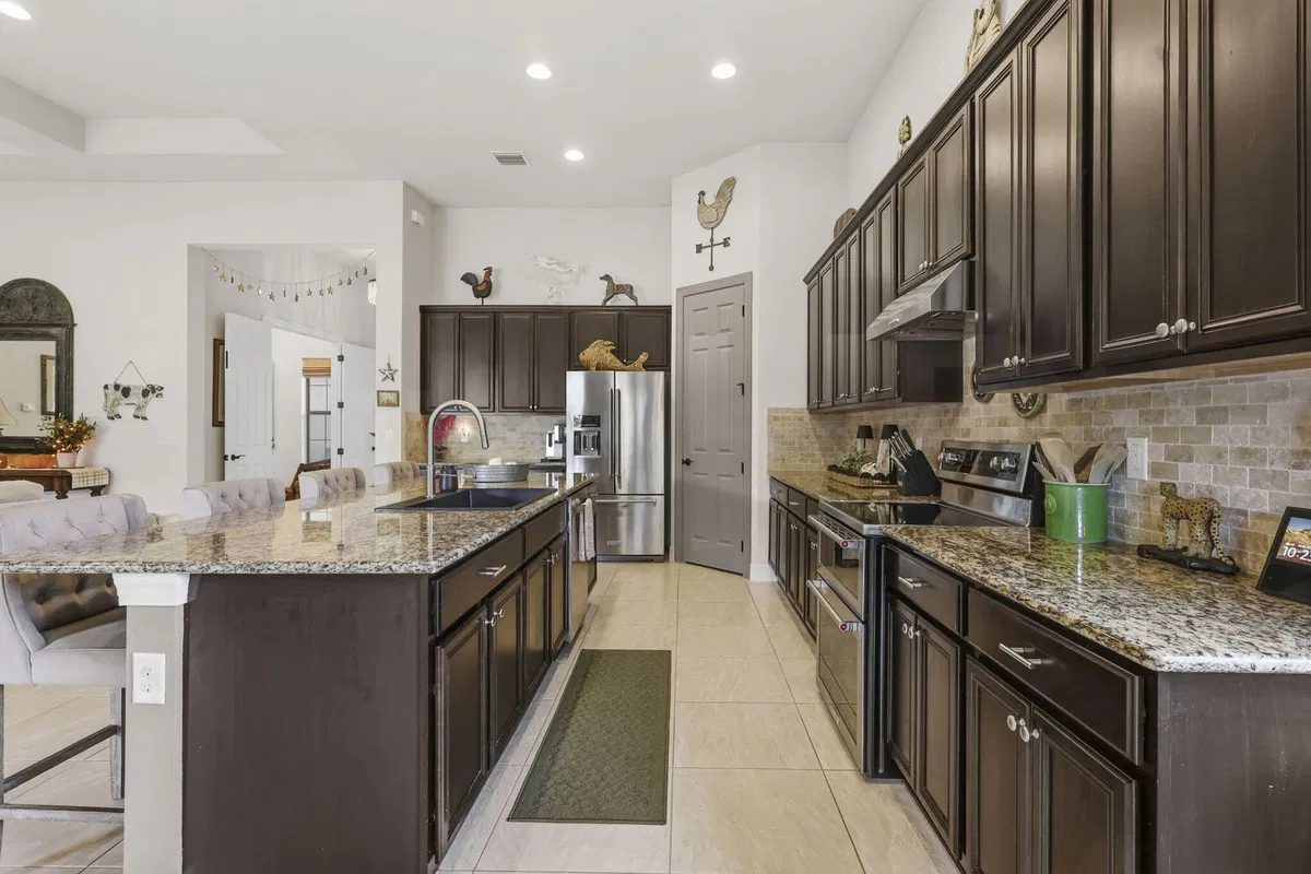 Residence photo 25