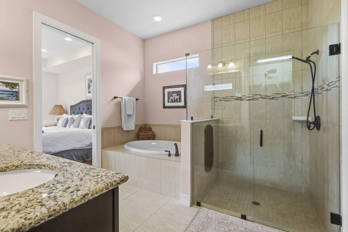 Residence photo 34