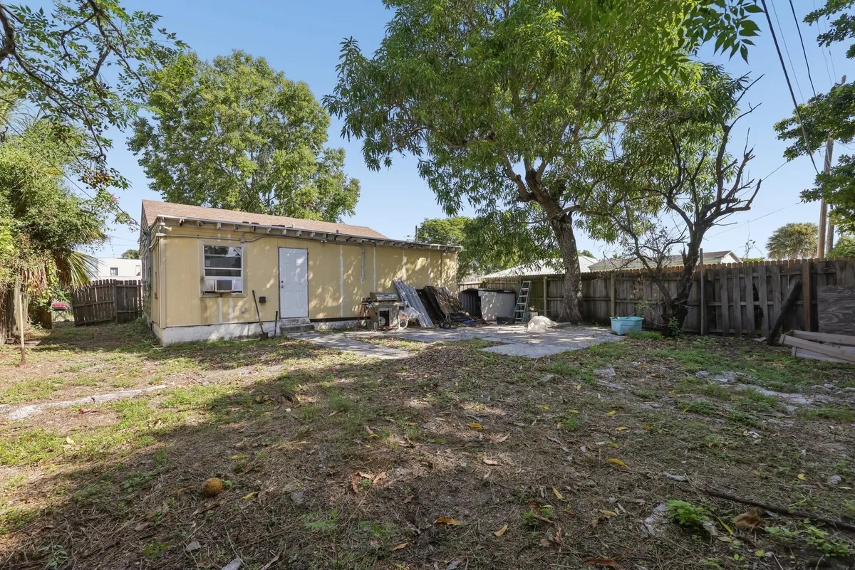 West Palm Beach Residence photo 22