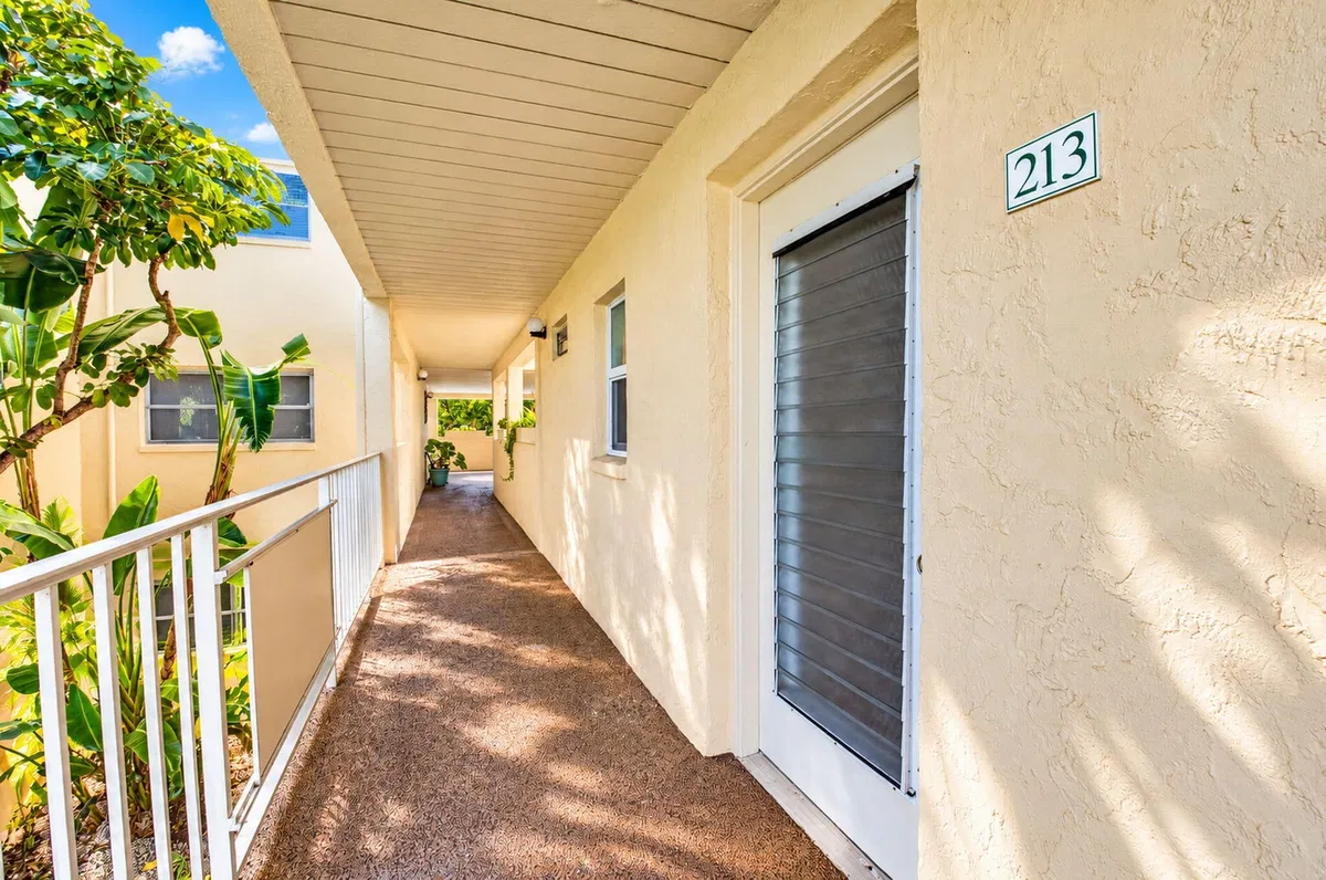  Unit 2130 photo 7