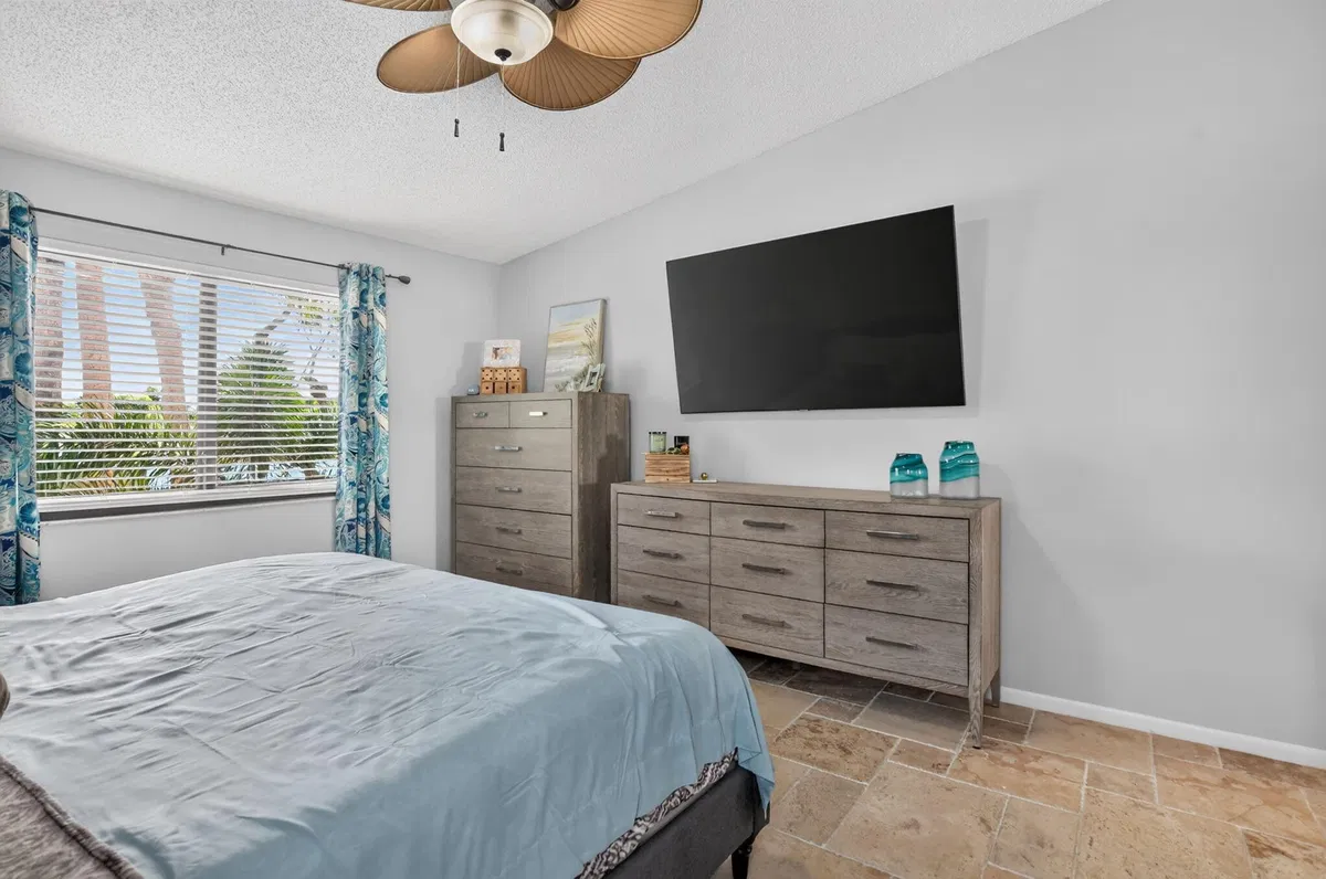 Residence photo 31
