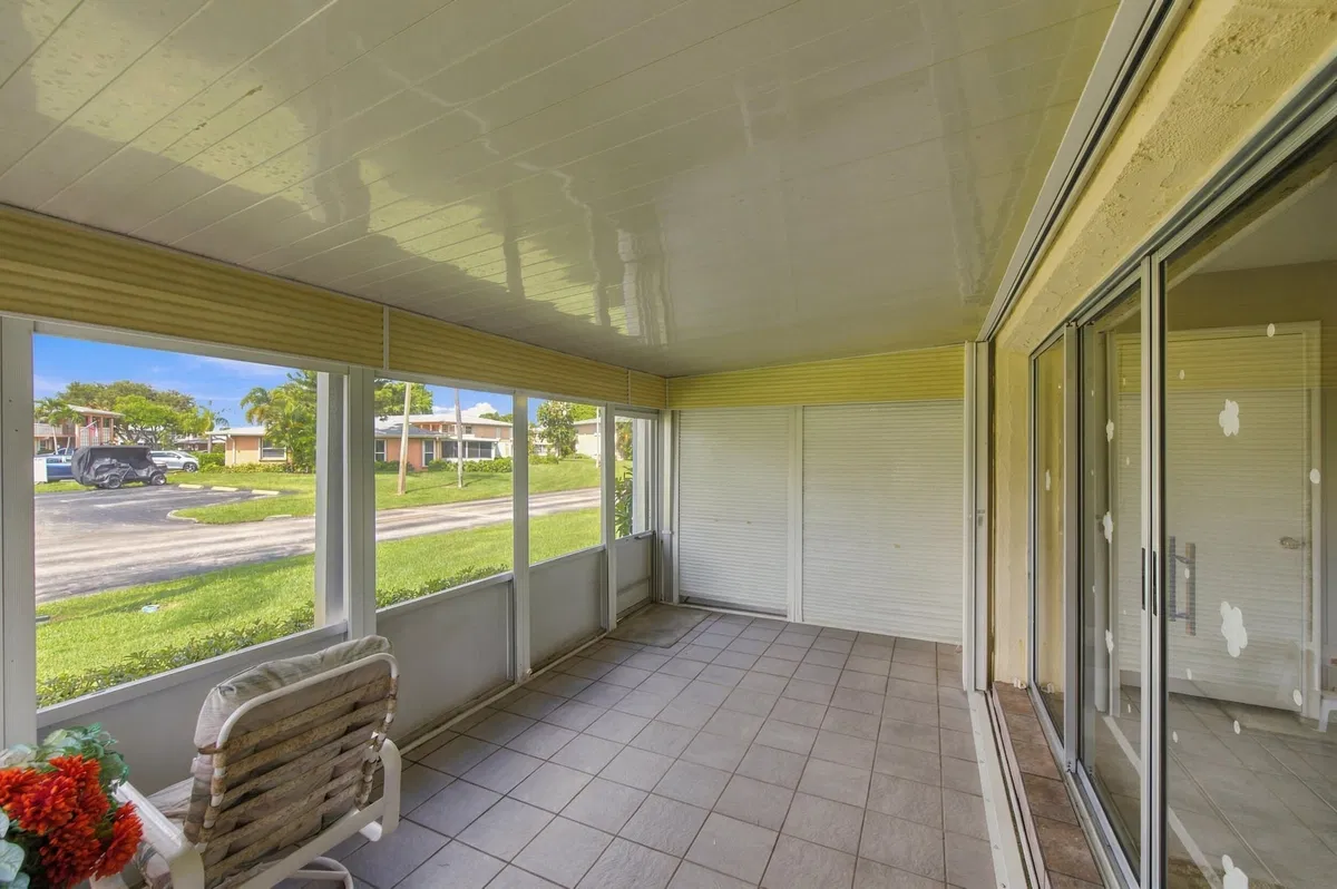 Unit 102 photo 31