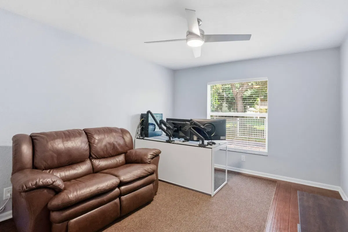  Residence photo 13