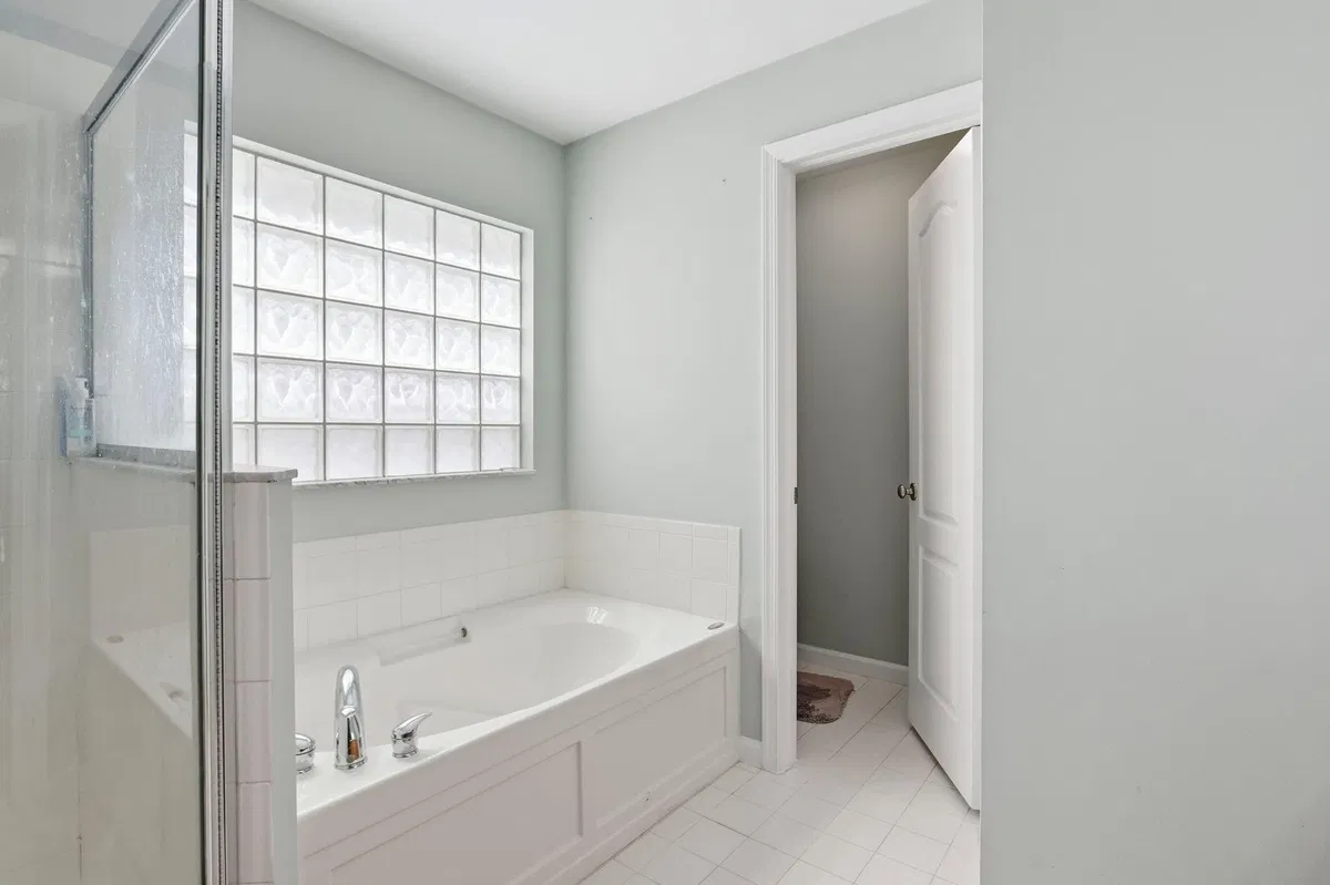  Residence photo 19