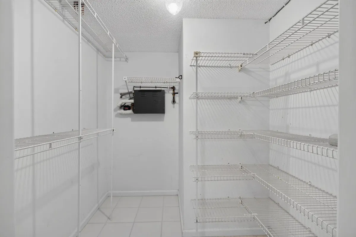  Unit 3502 photo 34