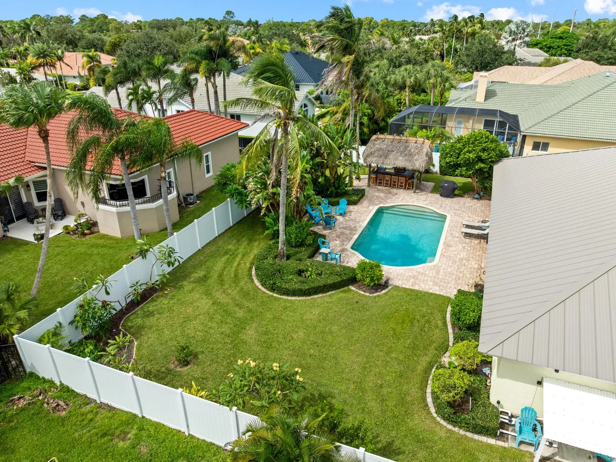 Jupiter River Estates Residence photo 10