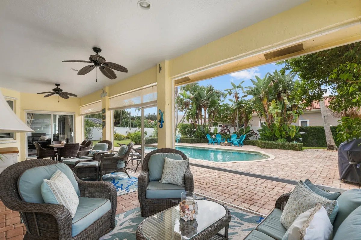 Jupiter River Estates Residence photo 40