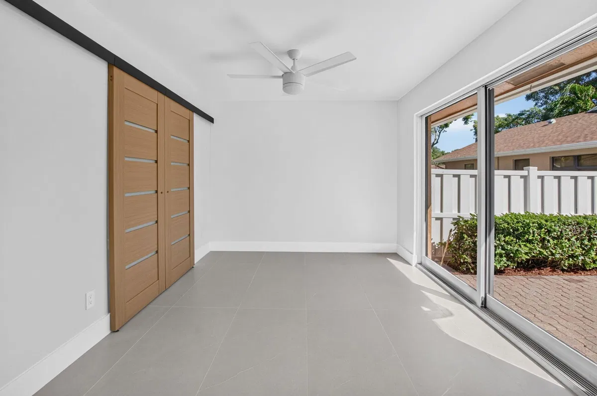  Residence photo 10