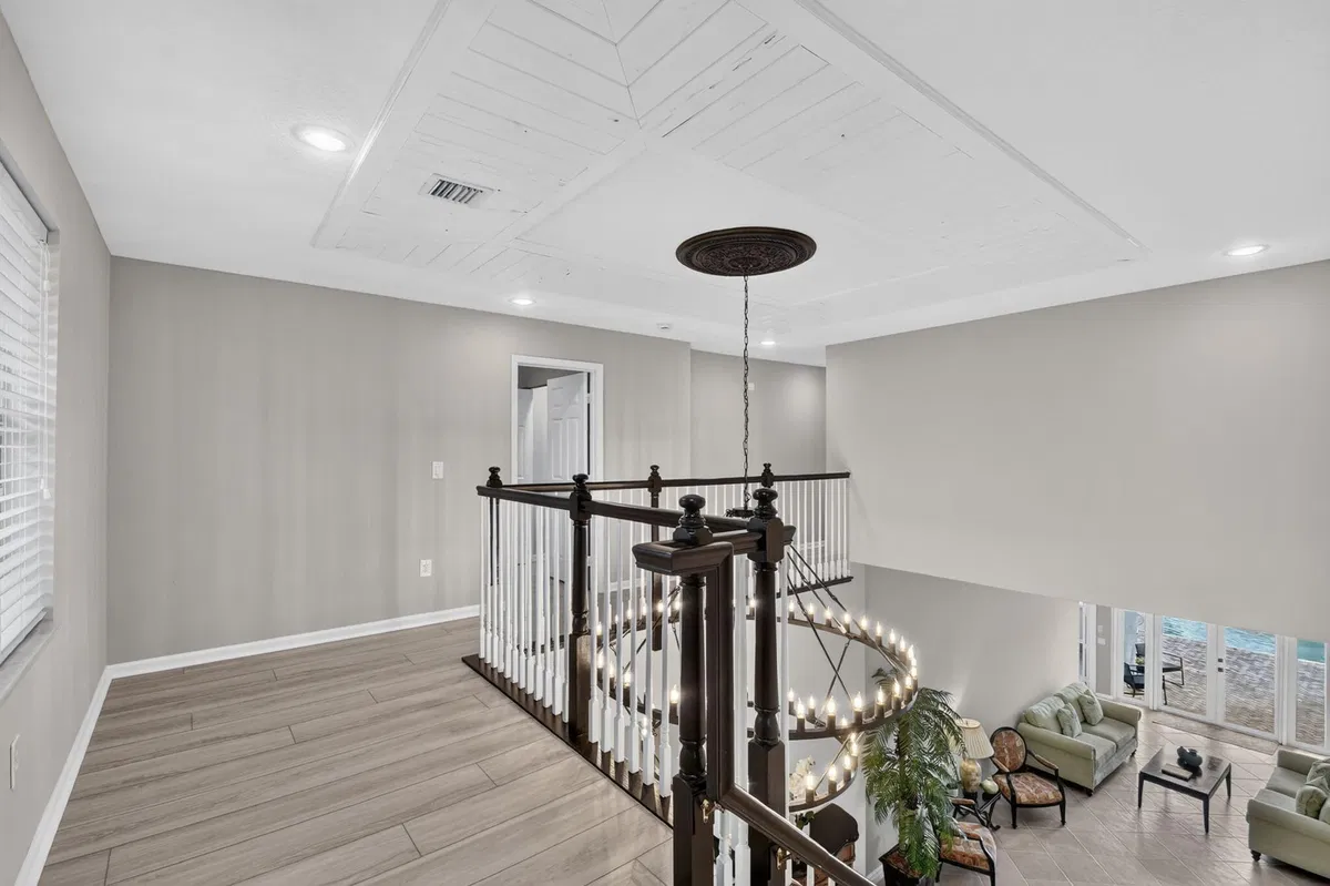 Residence photo 40