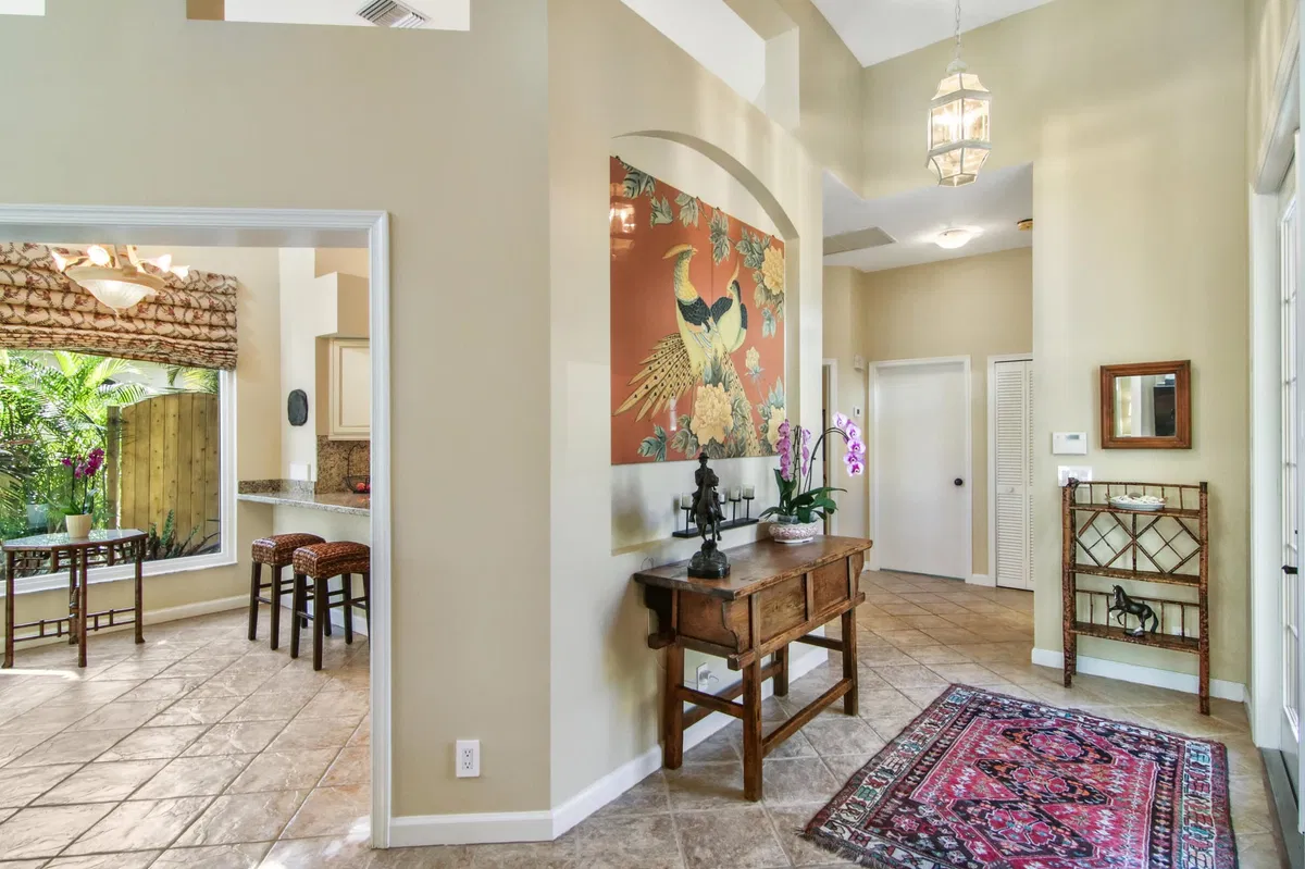  Residence photo 7