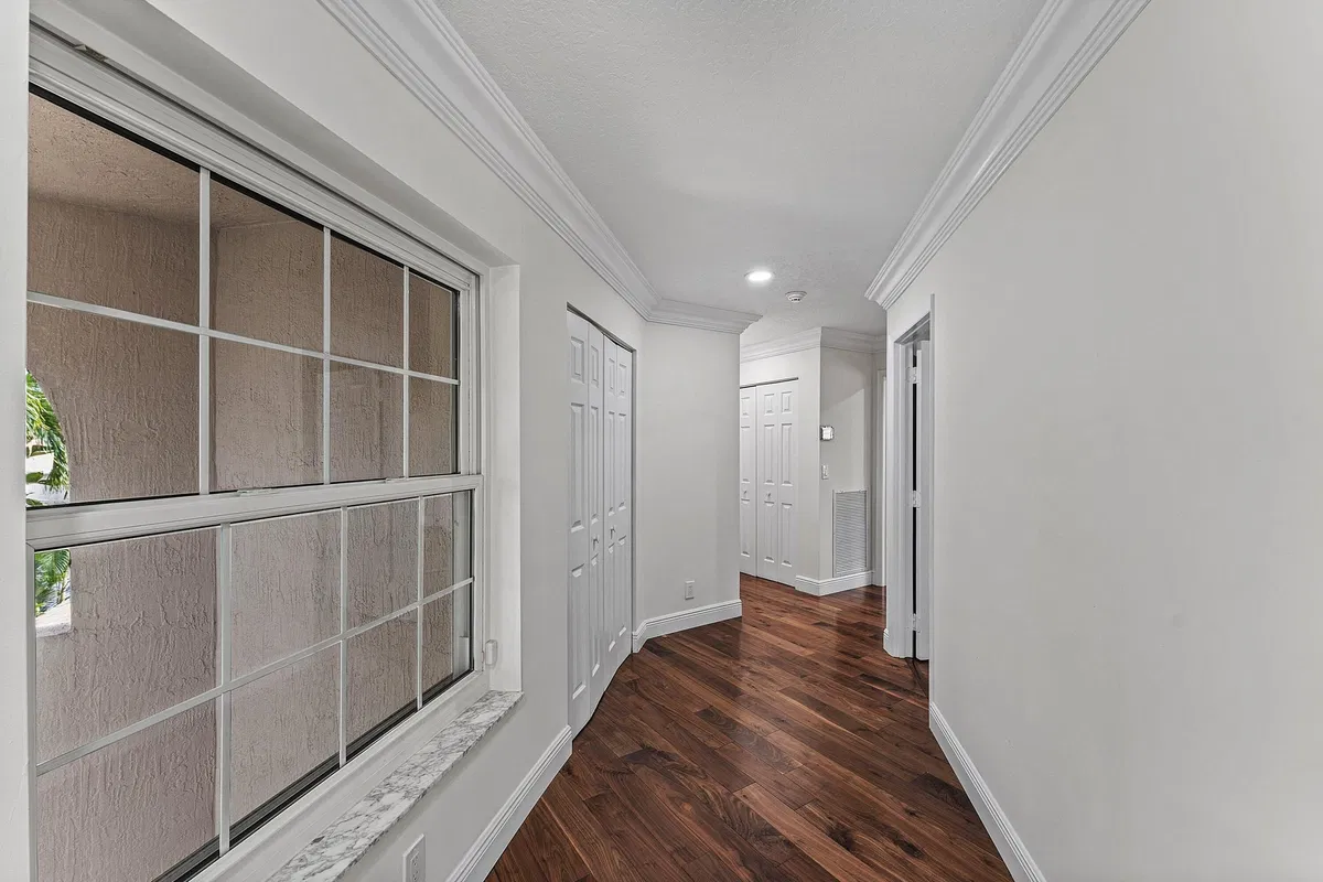  Residence photo 31