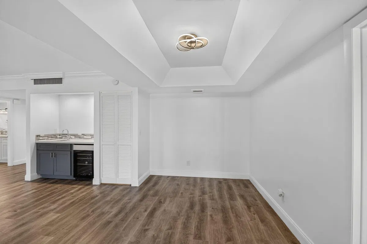 South Palm Beach Unit 303 photo 10