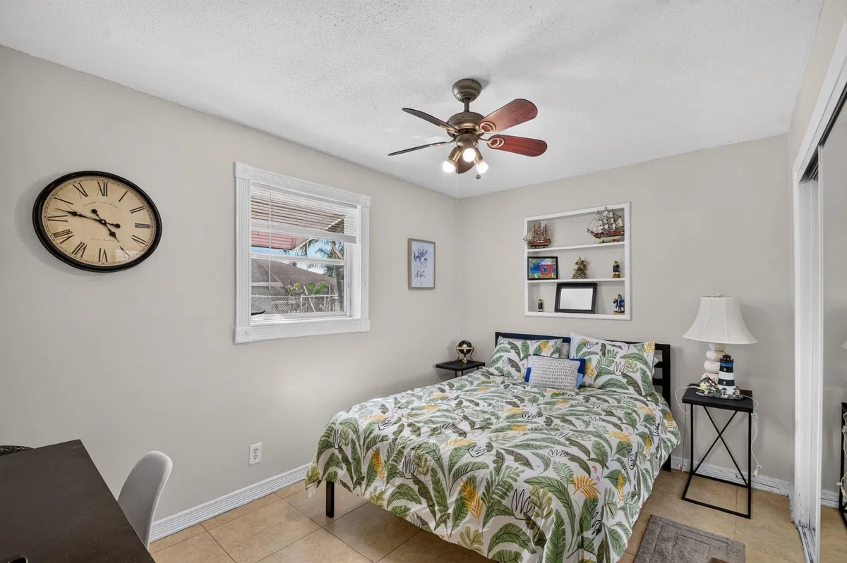 West Palm Beach Residence photo 28
