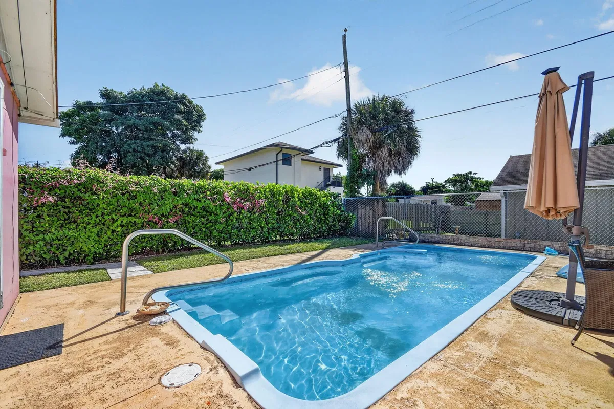 West Palm Beach Residence photo 40
