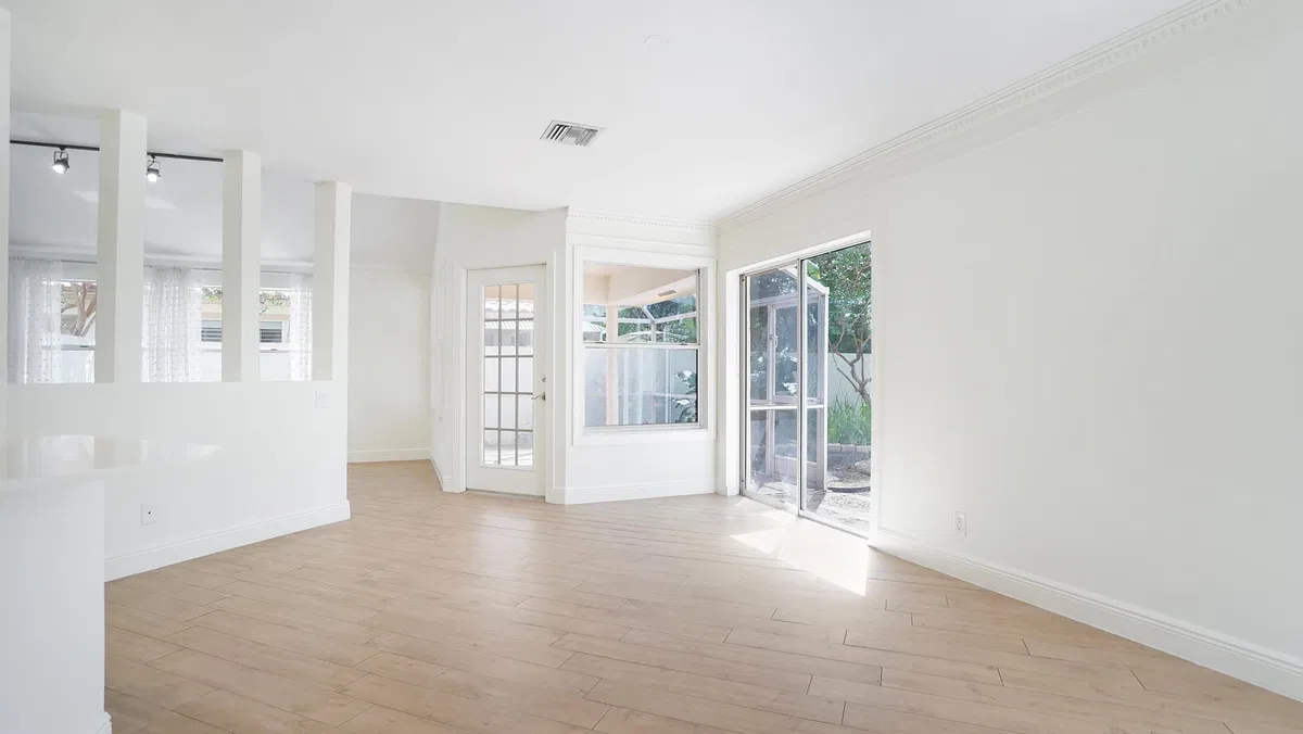 Residence photo 16