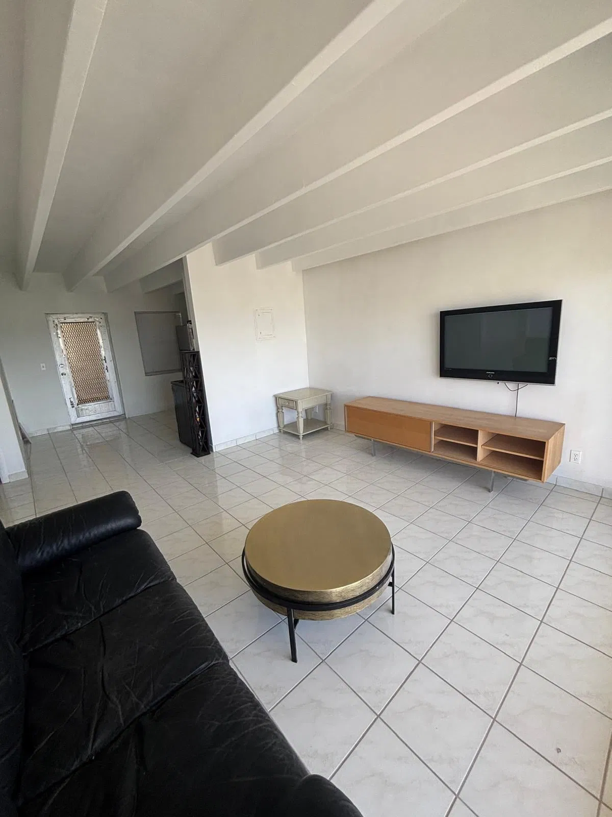 Unit 310 photo 4