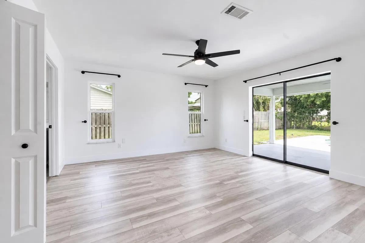 Rocky Point Residence photo 13