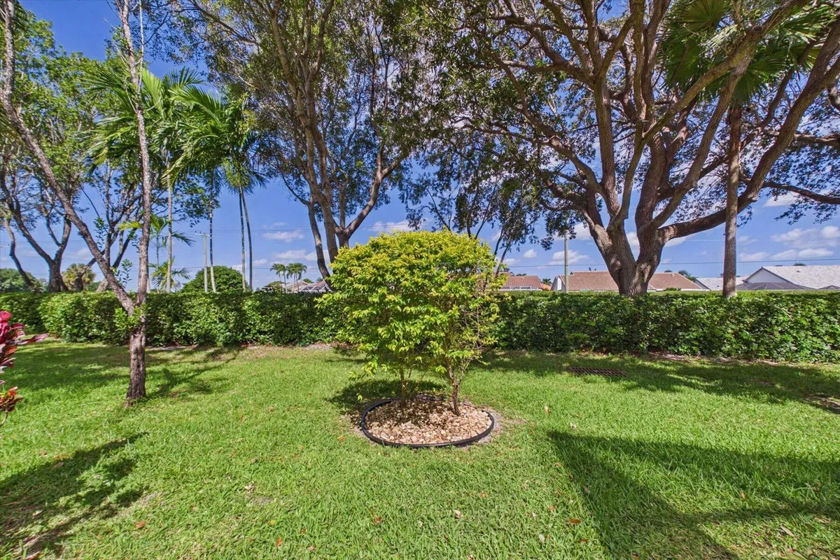  Residence photo 43