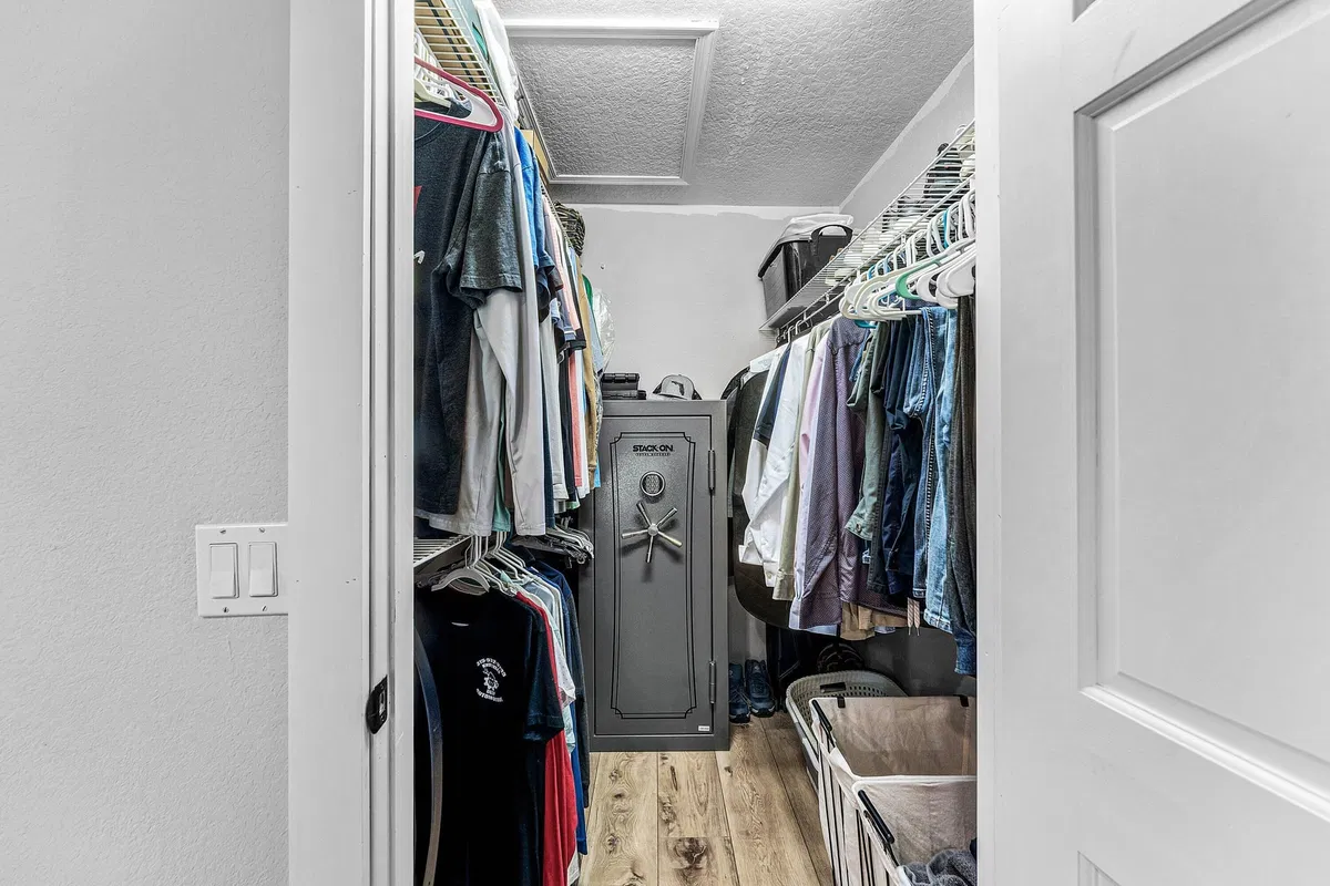  Residence photo 16