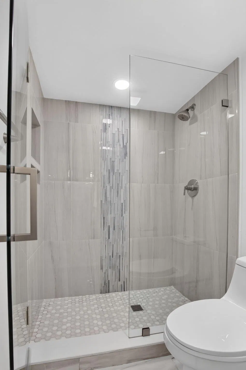 Unit 163 photo 25
