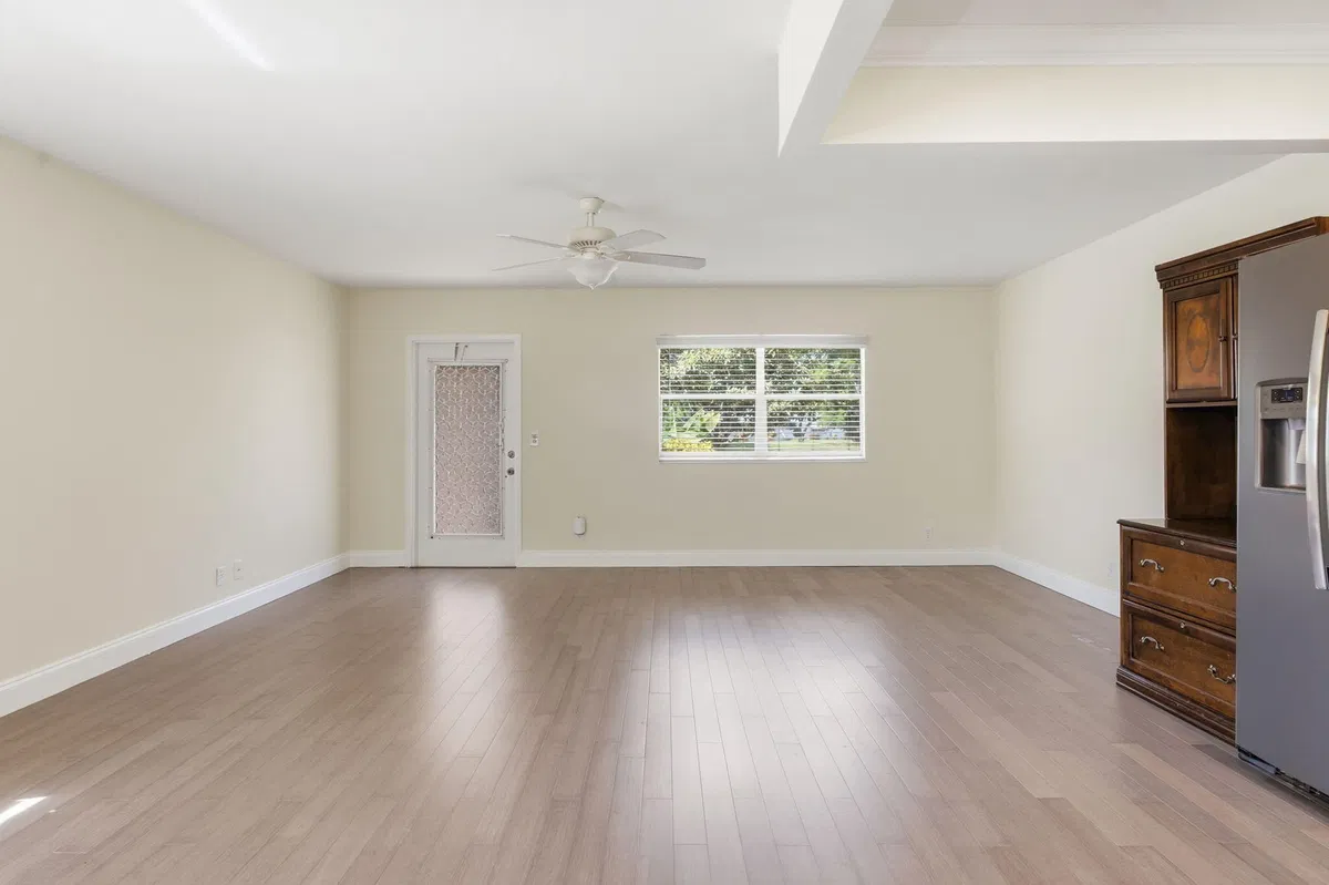 Residence photo 13